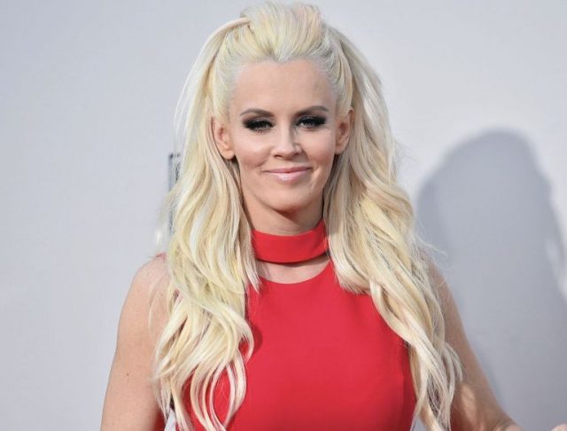 Jenny Mccarthy Biography, Net Worth, Husband, Age and Other Facts