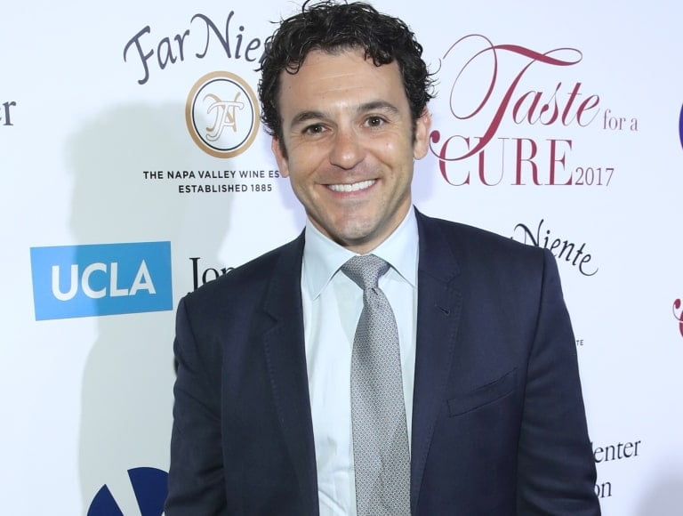 Fred Savage Married, Wife, Kids, Brother, Family, Height, Is He Gay?