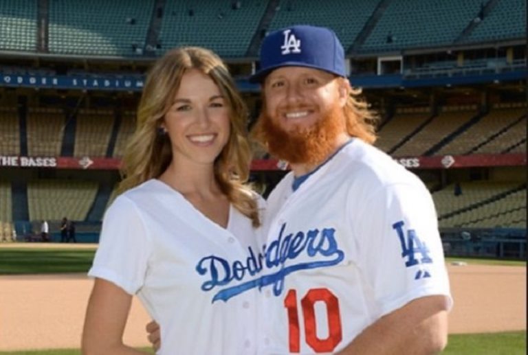 Justin Turner Wife, Girlfriend, Family, Height, Weight, Measurements 