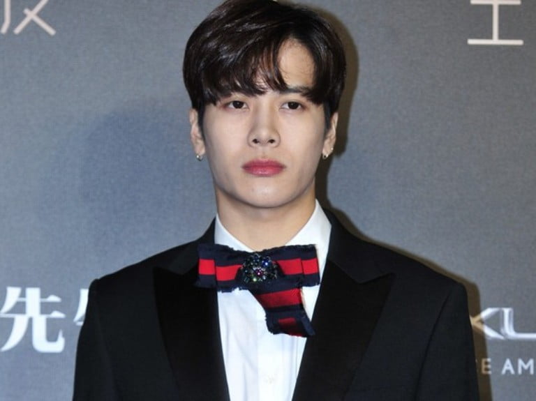 Jackson Wang Bio, Height, Age, Brother, Girlfriend, Family, Other Facts