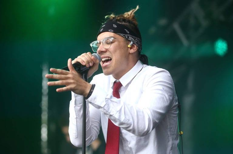 All You Need To Know About William Singe – The Australian Singer