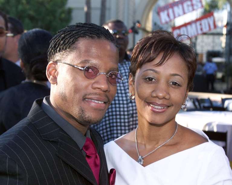 D L Hughley Wife, Son, Daughter, Family, Age, Height, Bio